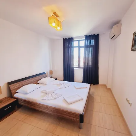 Etara 4 Complex מלון דירות 4*