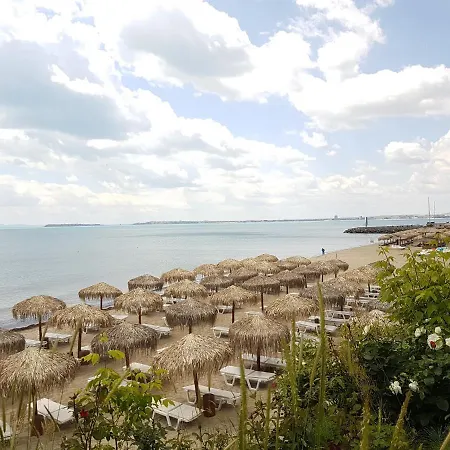 アパートホテル Etara 4 Complex