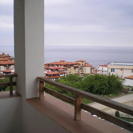 アパートホテル Etara 4 Complex 4*