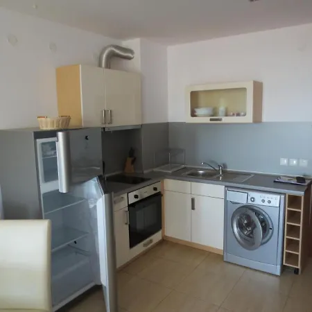 アパートホテル Etara 4 Complex 4*